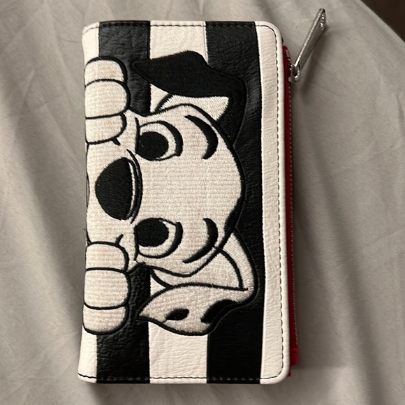 Loungefly | Bags | Disney Loungefly 1 Dalmatians Wallet | Poshmark